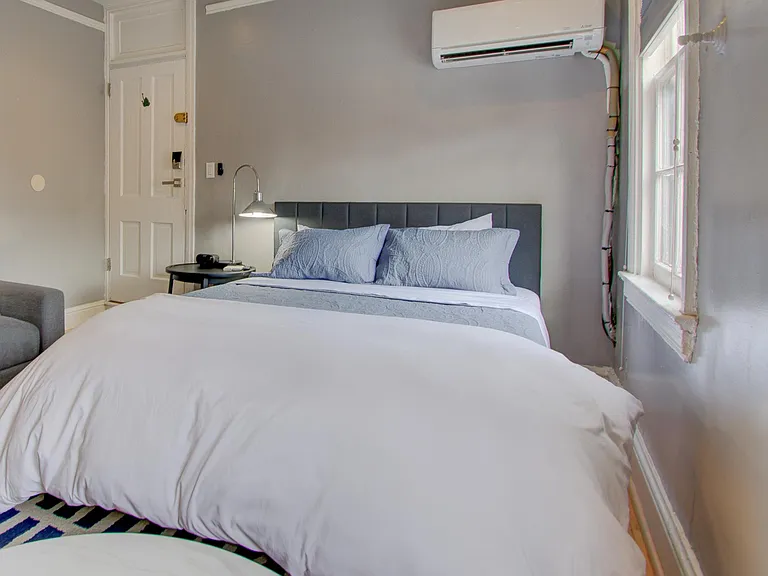 201 S Patrick St #4 — Photo 1