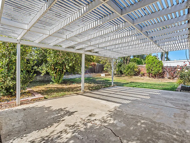 5271 Leon St — Photo 20