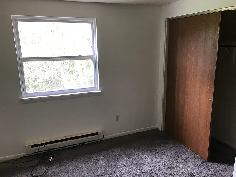 147 Tuller Rd — Photo 10