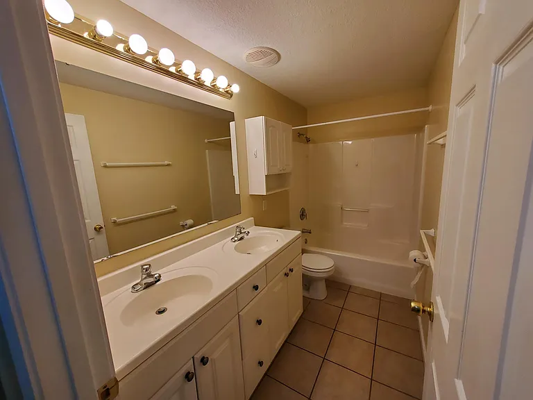 5330 Godas Cir — Photo 18