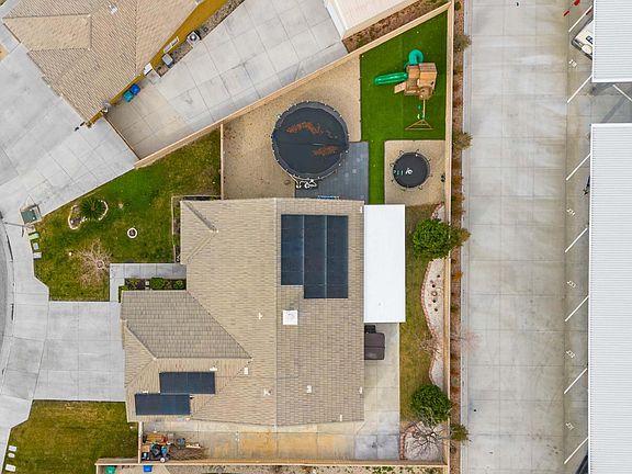 4th image of 43846 Johns Ct