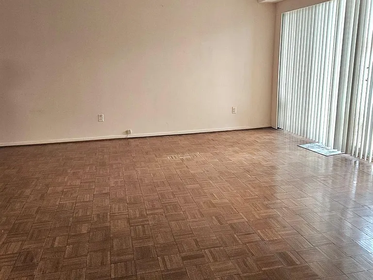 809 Red Lion Rd #B24 — Photo 2
