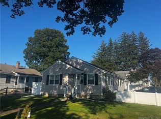 710 Huntington Rd, Stratford, CT 06614