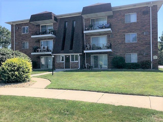 1st image of 5701 W 129th St Unit 1A