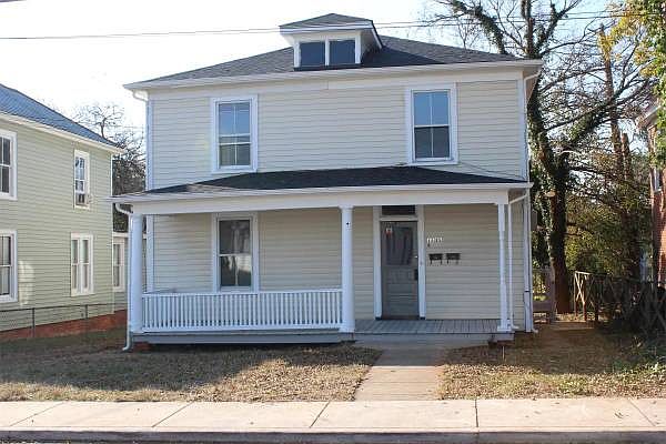 1st image of 1121 Dearing St #B