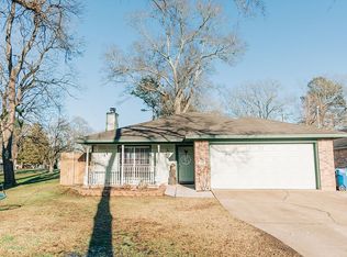 105 N Maple St, Haughton, LA 71037