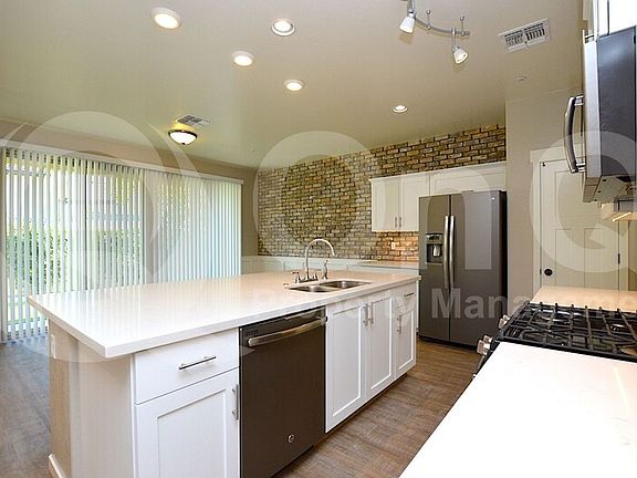 3rd image of 8629 E Fairbrook St