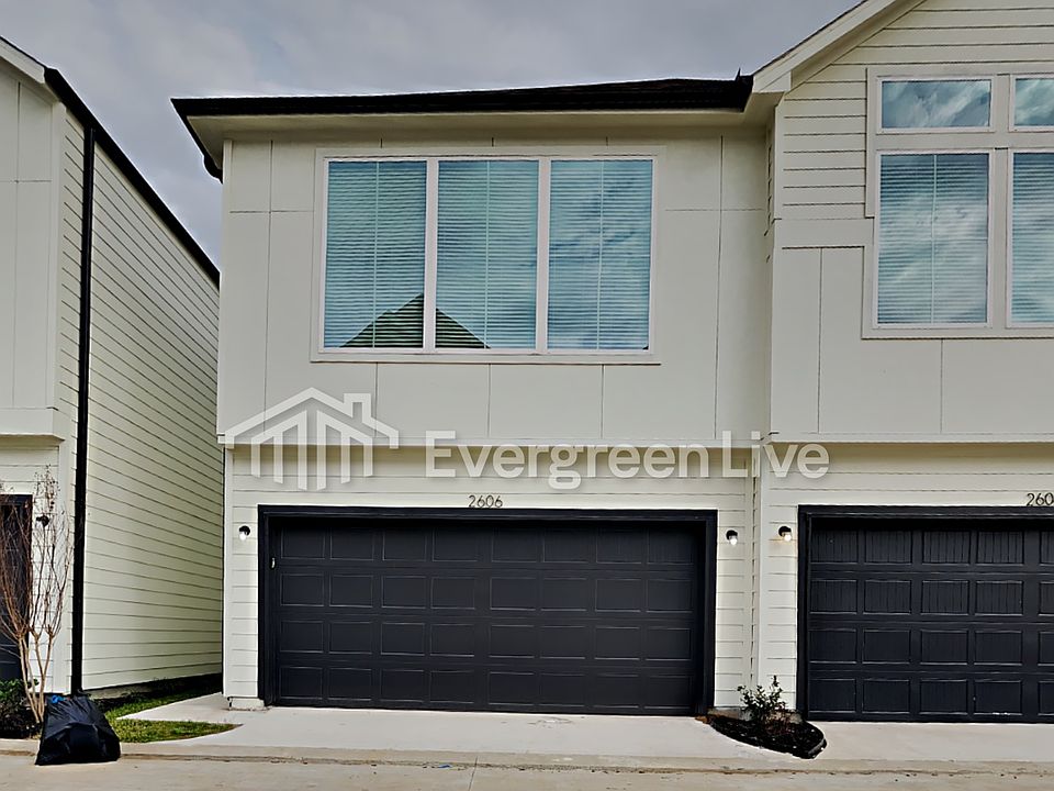 1st image of 2606 Upper Quinn Way