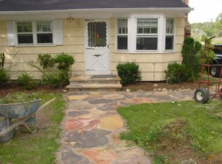 115 Sun Ln, Southold, NY 11971