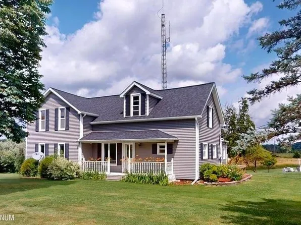 320 Wheeling Rd, Imlay City, MI 48444