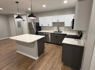 214 Kinne St #104, East Syracuse, NY