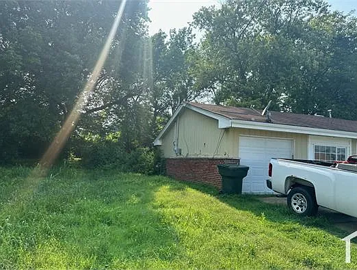 8001 Church Rd — Photo 4