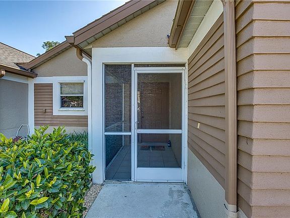 3rd image of 22181 Tallwood Ct Unit 902