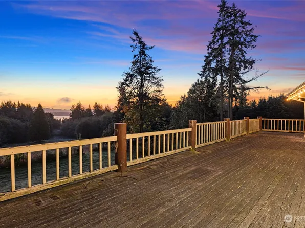 915 Lawson Road, Camano Island, WA 98282