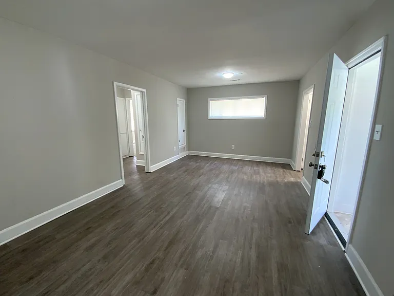 Cloverdale Estates — Photo 19