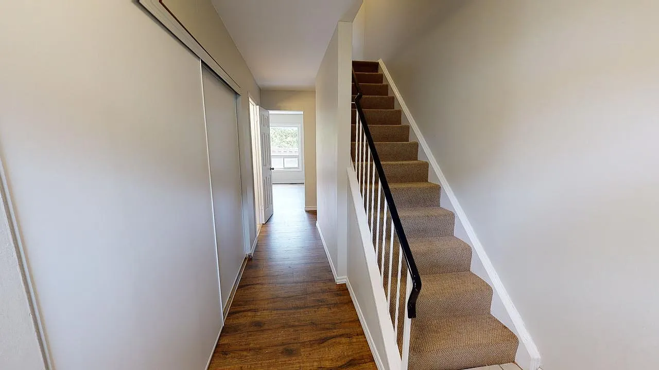 2 bed, $1,895 — Photo 3
