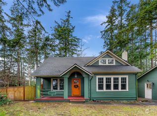 901 NW Heller St, Oak Harbor, WA 98277