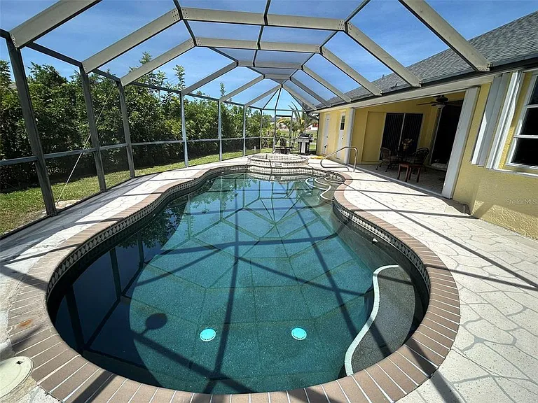 24508 Saragossa Ln — Photo 31