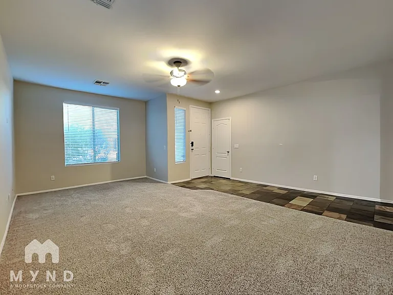 12206 W Lincoln St — Photo 7