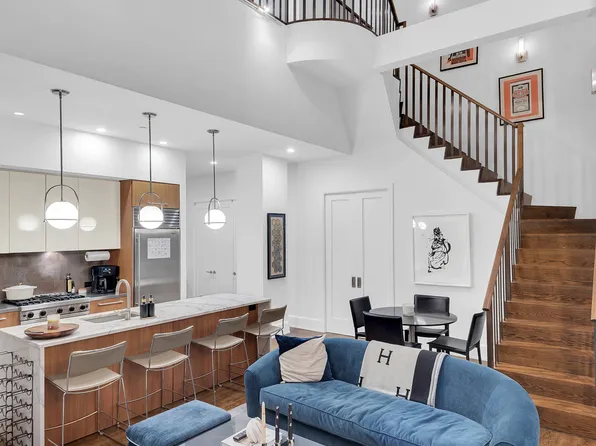 260 Park Avenue South image 8 of 18