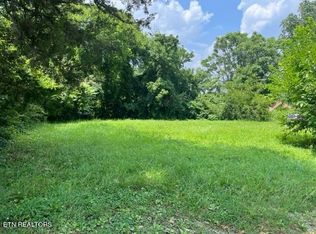 3633 Skyline Dr, Knoxville, TN 37914