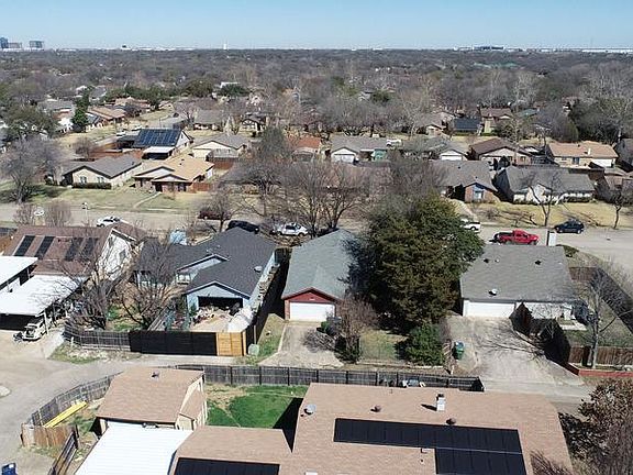 4th image of 2922 Ivanridge Ln