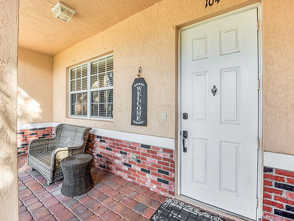 2nd image of 10560 SW Stephanie Way #1104