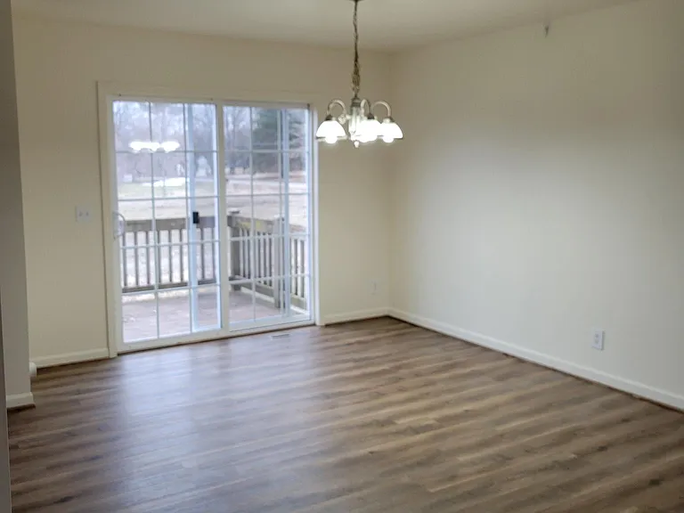 537 Bowers Rd — Photo 3