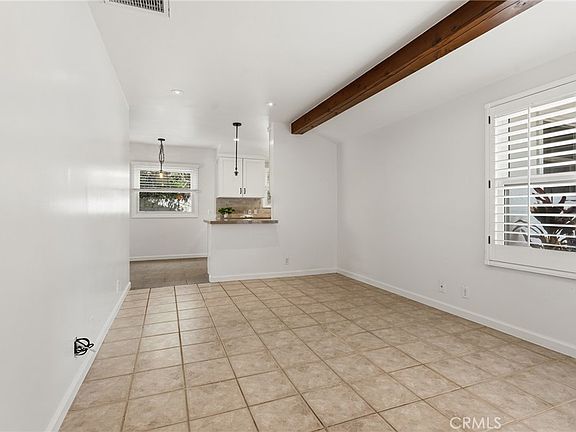 5th image of 23047 Friar St