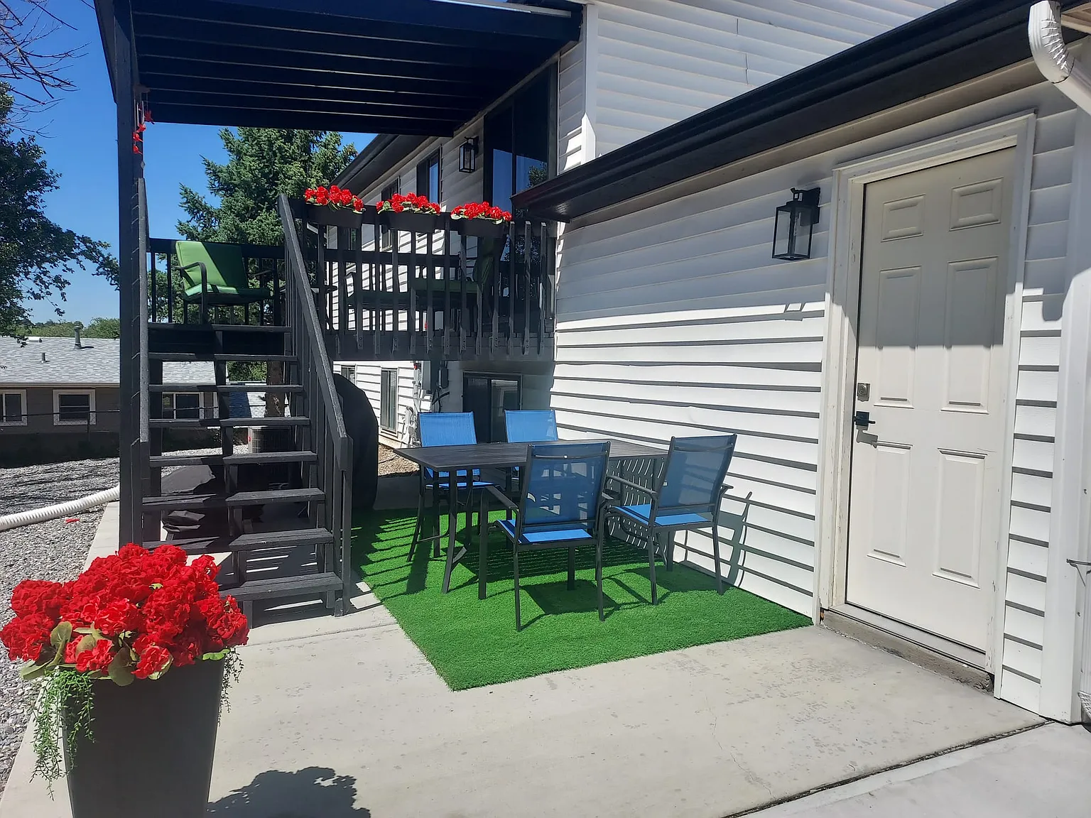 4 bed, 1666 sqft, $1,100 — Photo 3