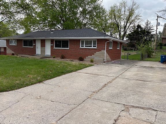 2nd image of 2413 Chesstal St