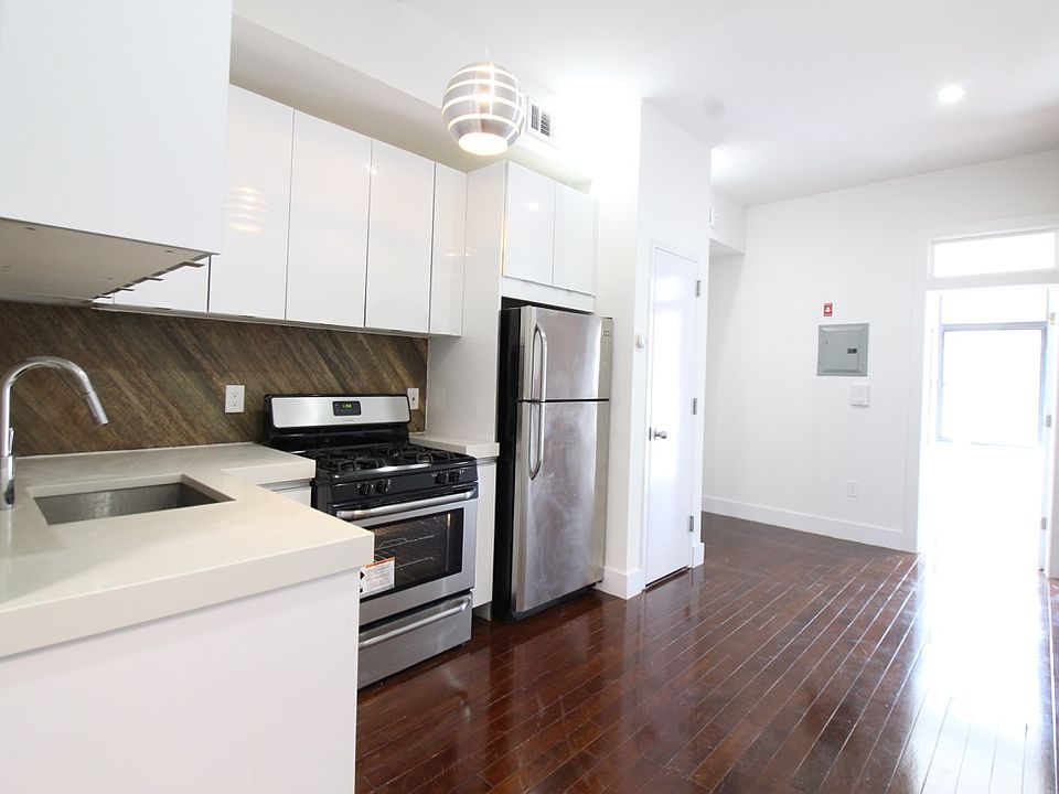 2nd image of 827 Monroe St APT 1