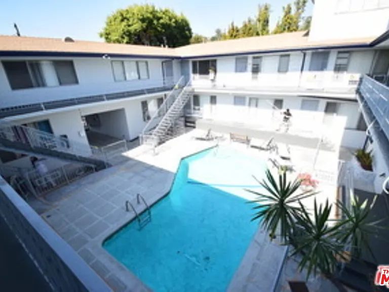1940 Carmen Ave #PENTHOUSE — Photo 22