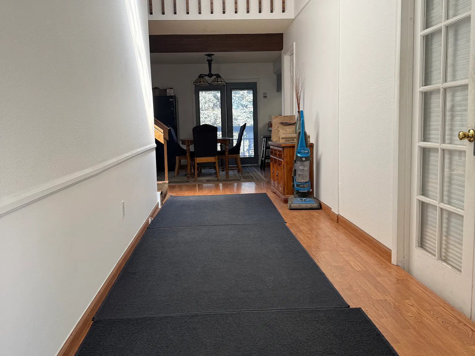 9 bed, 3692 sqft, $750 — Photo 3
