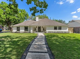 10726 Russett Dr, Houston, TX 77042