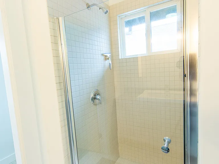 1208 E Barclay Ct — Photo 23