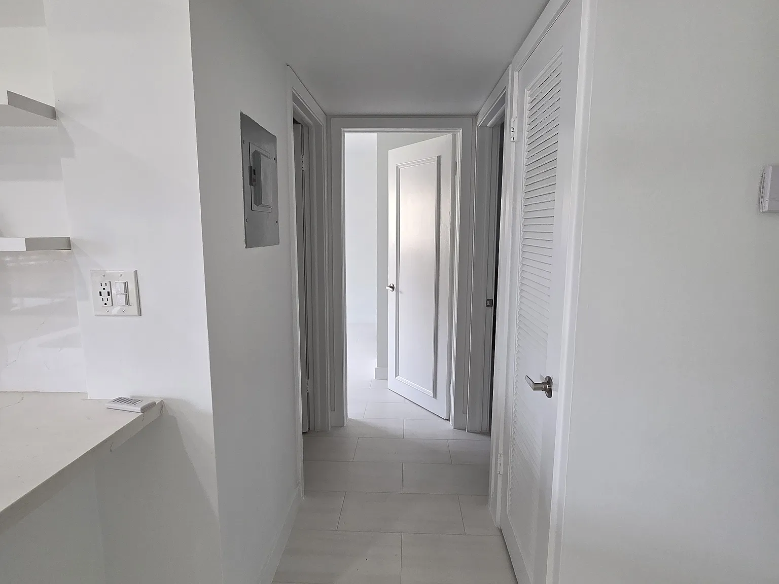 1505 NE 5th Ct — Photo 2