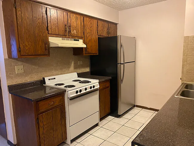 520 Parkview Ln #4 — Photo 2
