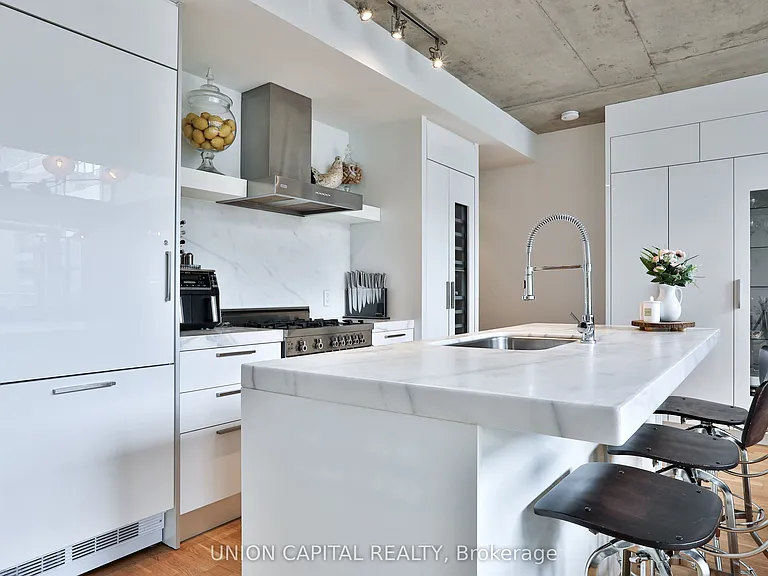 75 Portland St #504 — Photo 9