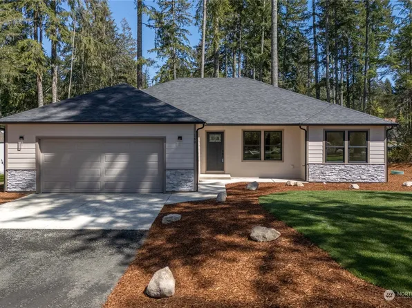 160 E Country Club Drive N, Union, WA 98592