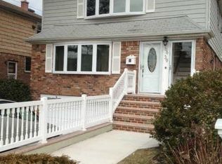 16639 17th Ave, Whitestone, NY 11357