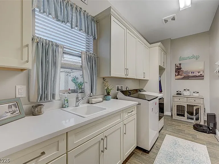 81 Navarra Canyon Ct — Photo 42