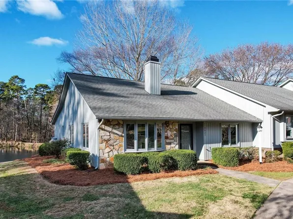 4421 Lake Walk Dr, Greensboro, NC 27410