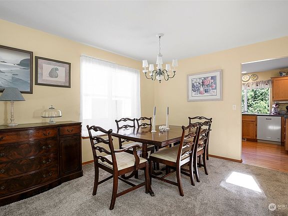 4th image of 2922 Westside Drive NW