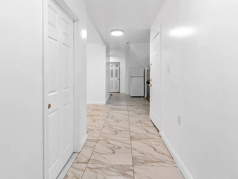 25 Oak St #BS — Photo 8