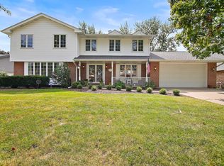8329 Legend Ln, Orland Park, IL