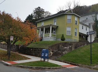 800 Temple St, Hinton, WV 25951