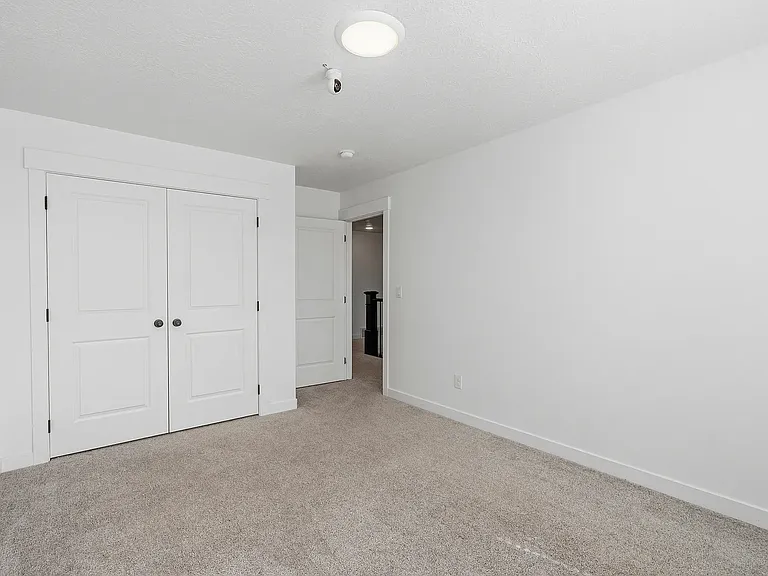 244 N 200 E — Photo 15