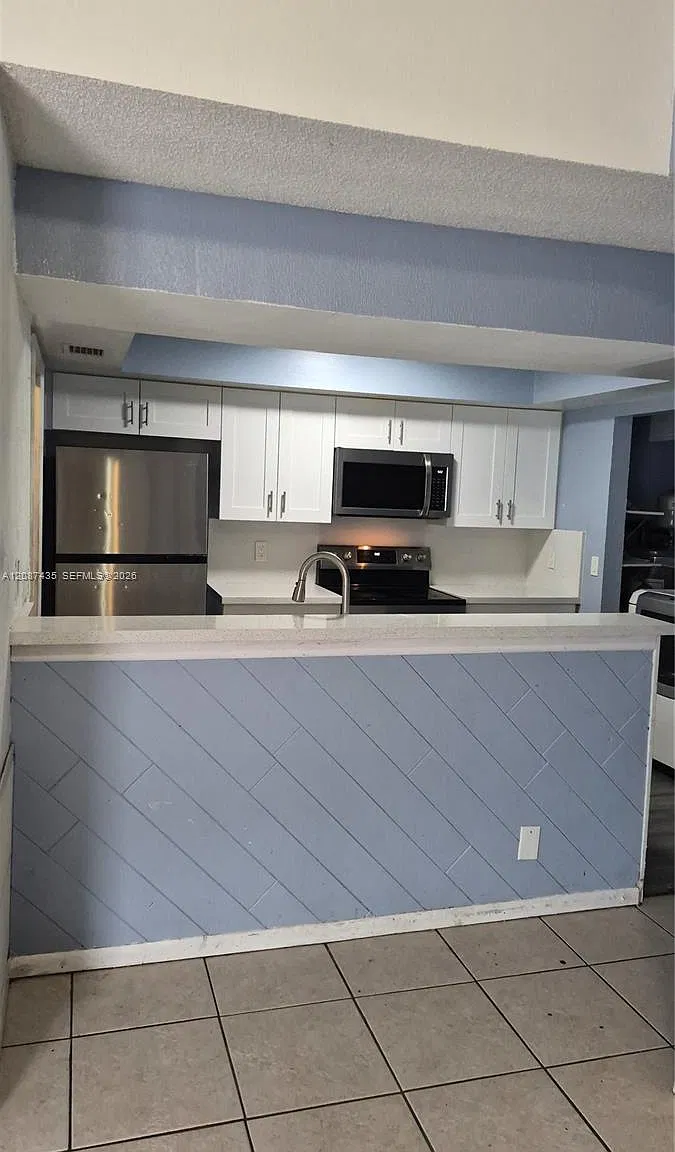 North Lauderdale Village — Photo 2