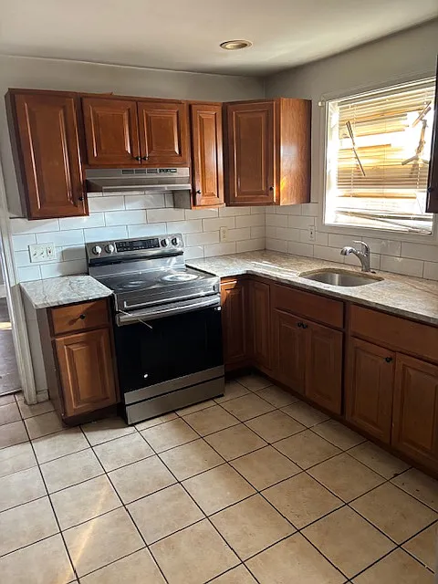 513 Kohn Street - 1 — Photo 3